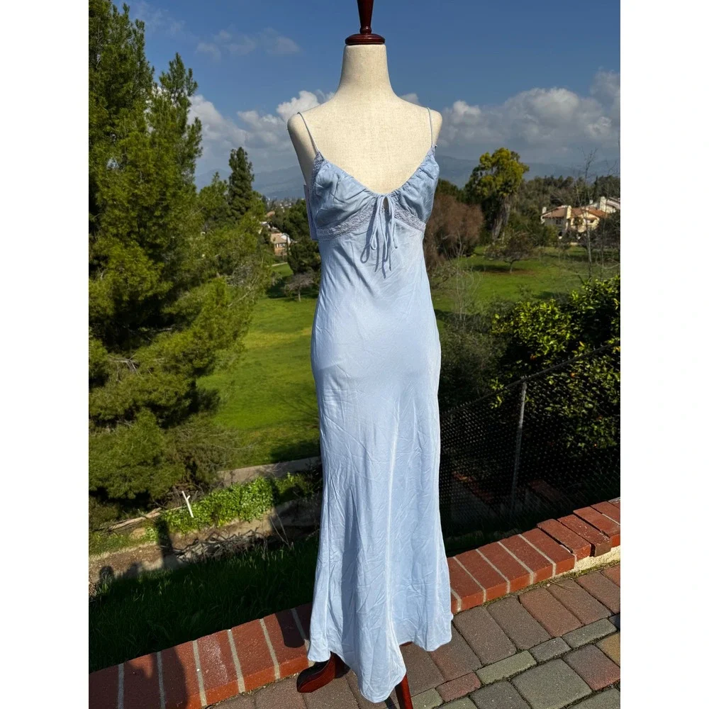 Princess Polly Slip Dress Baby Blue Spaghetti Strap Maxi Satin Lace Trim
Size 6 - Picture 3 of 9